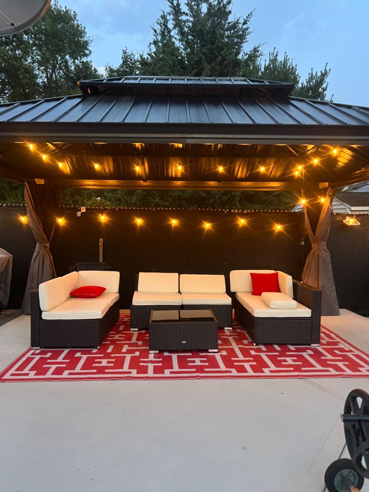 Hardtop Aluminum Gazebo with Rain Gutter