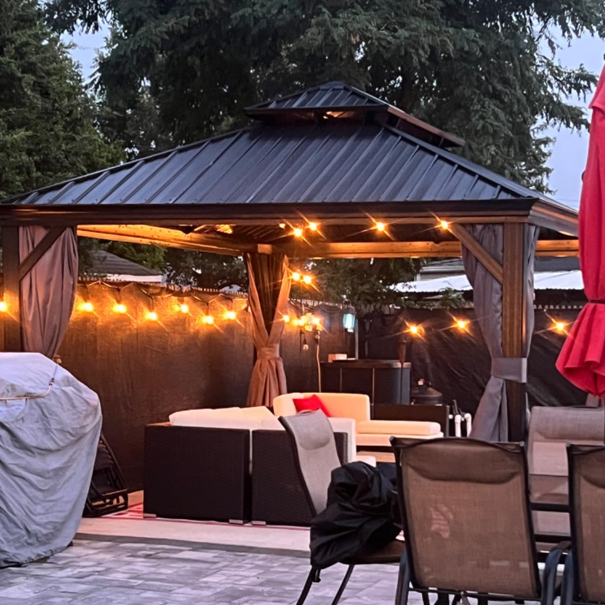 Hardtop Aluminum Gazebo with Rain Gutter
