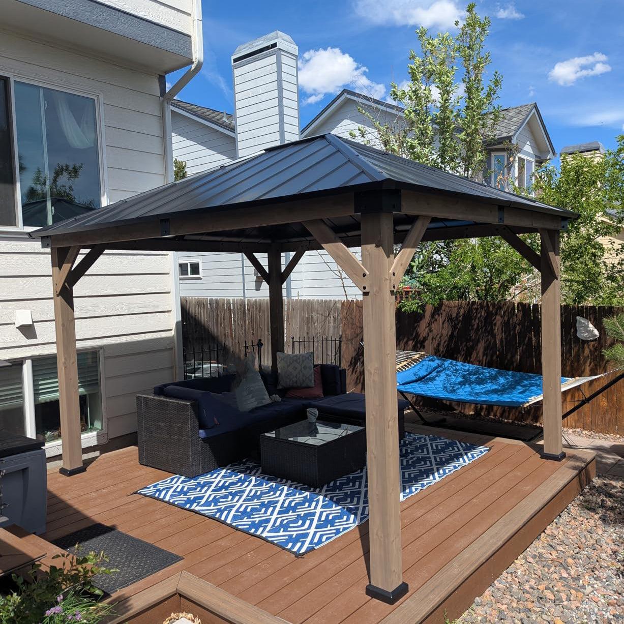 Hardtop Cedar Wood Gazebo