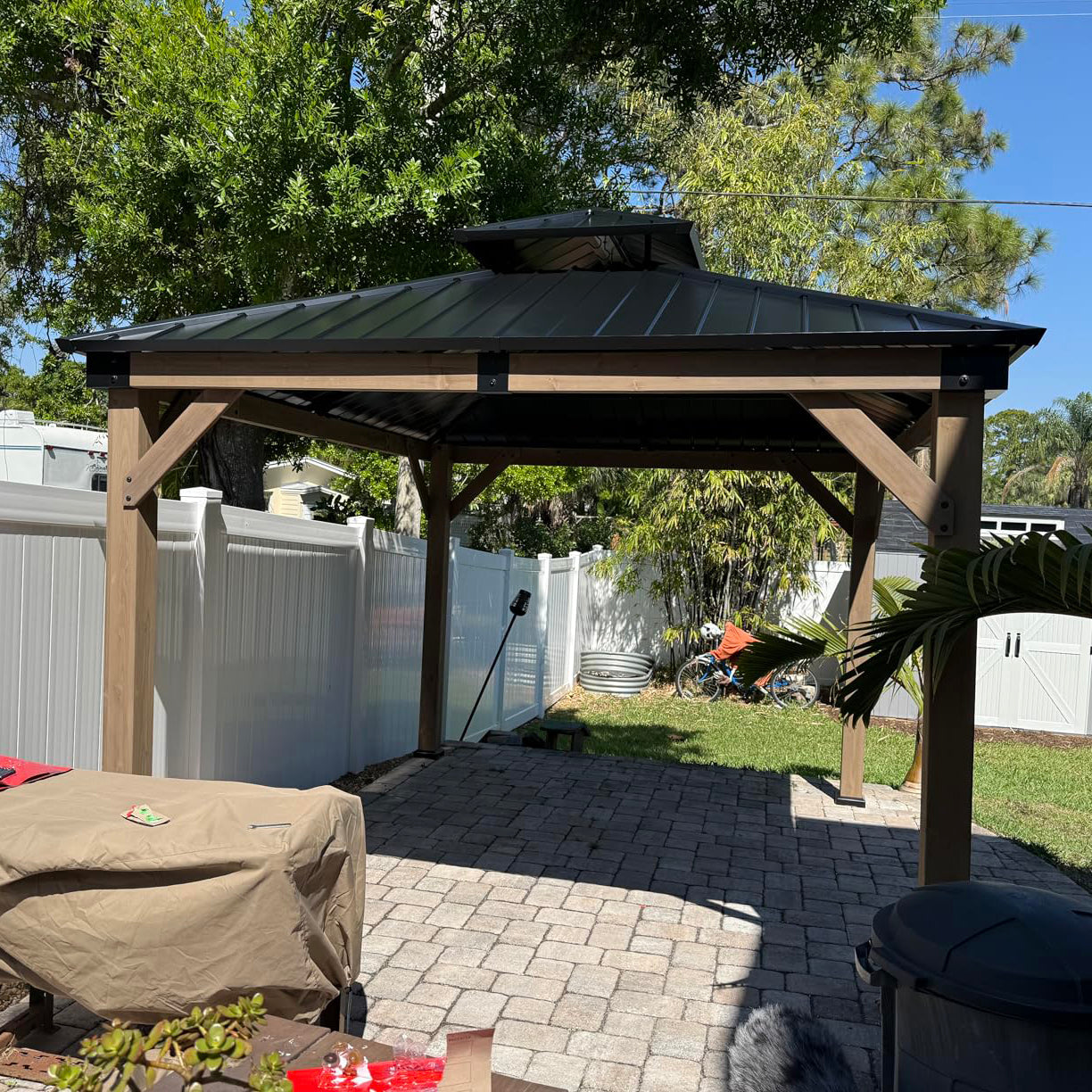 Hardtop Cedar Wood Gazebo