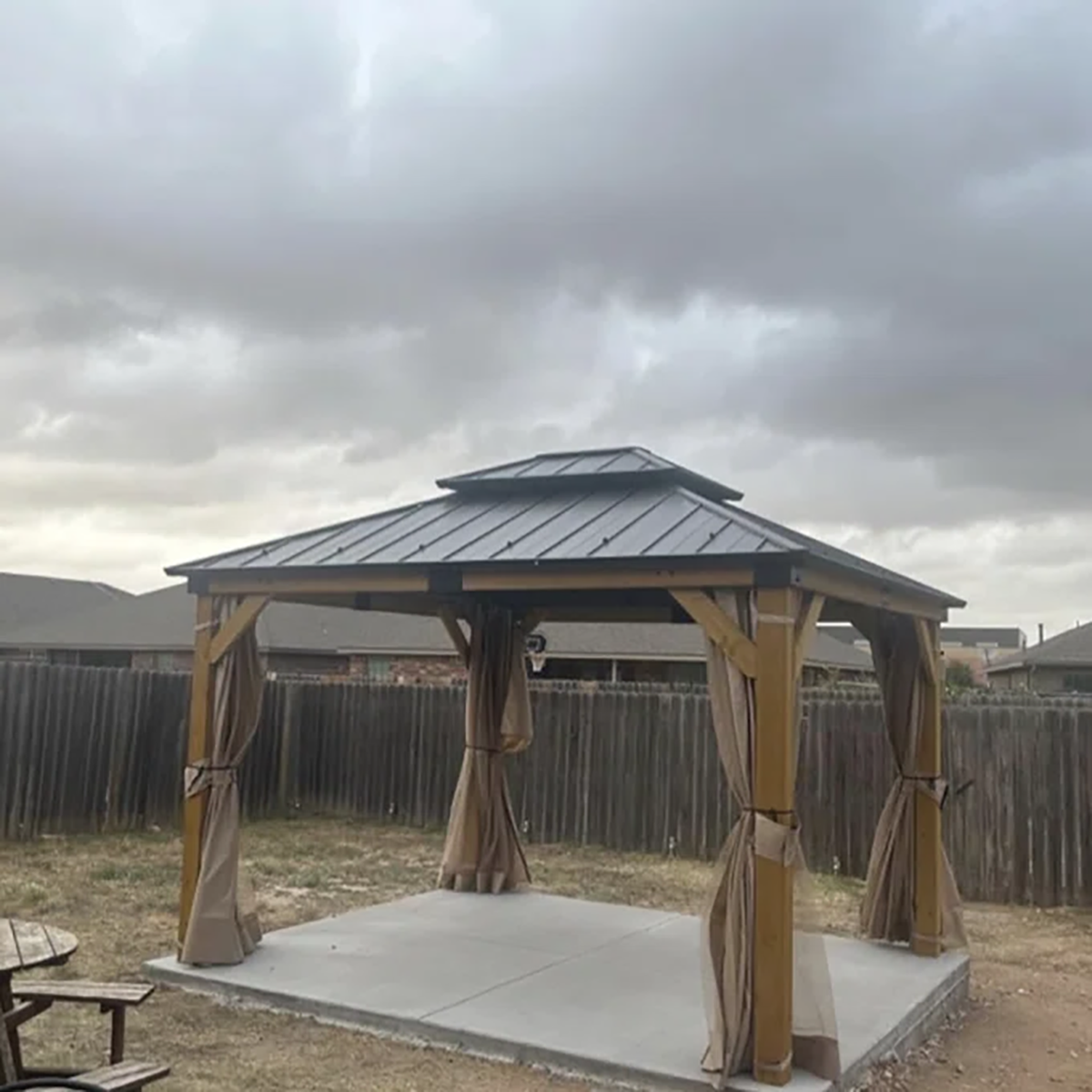 Hardtop Cedar Wood Gazebo