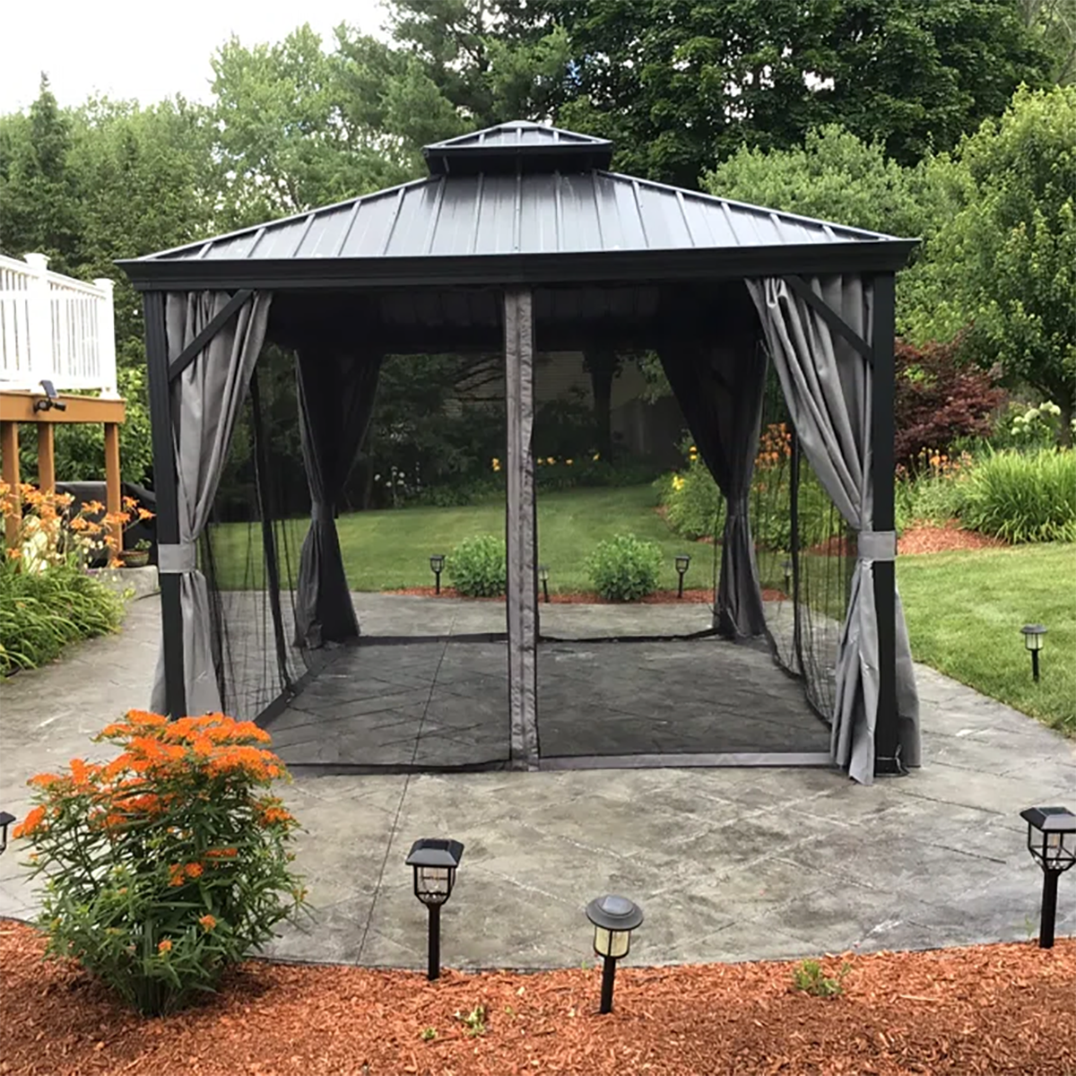 Hardtop Gazebo with Rain Gutter