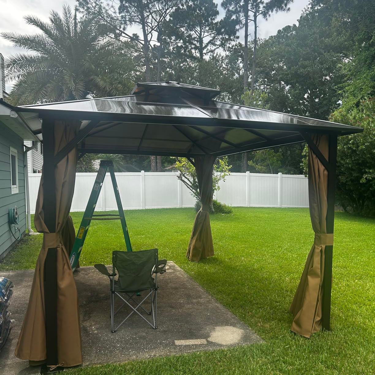 Polycarbonate Hardtop Gazebo