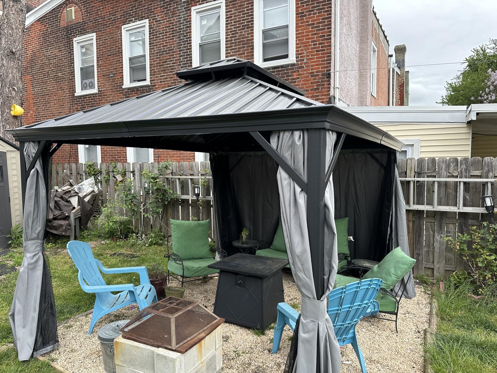 Hardtop Gazebo with Rain Gutter