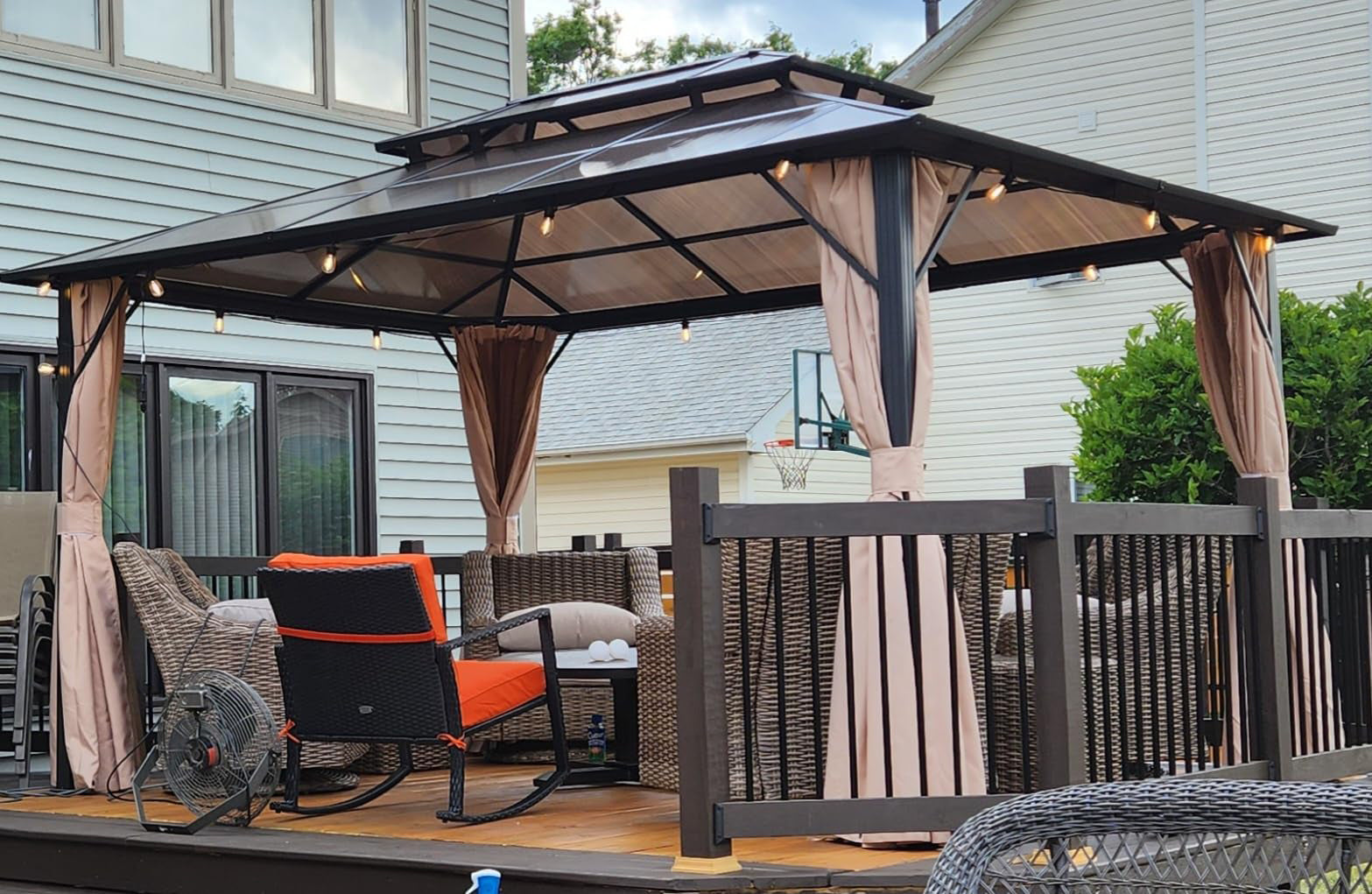 Polycarbonate Hardtop Gazebo