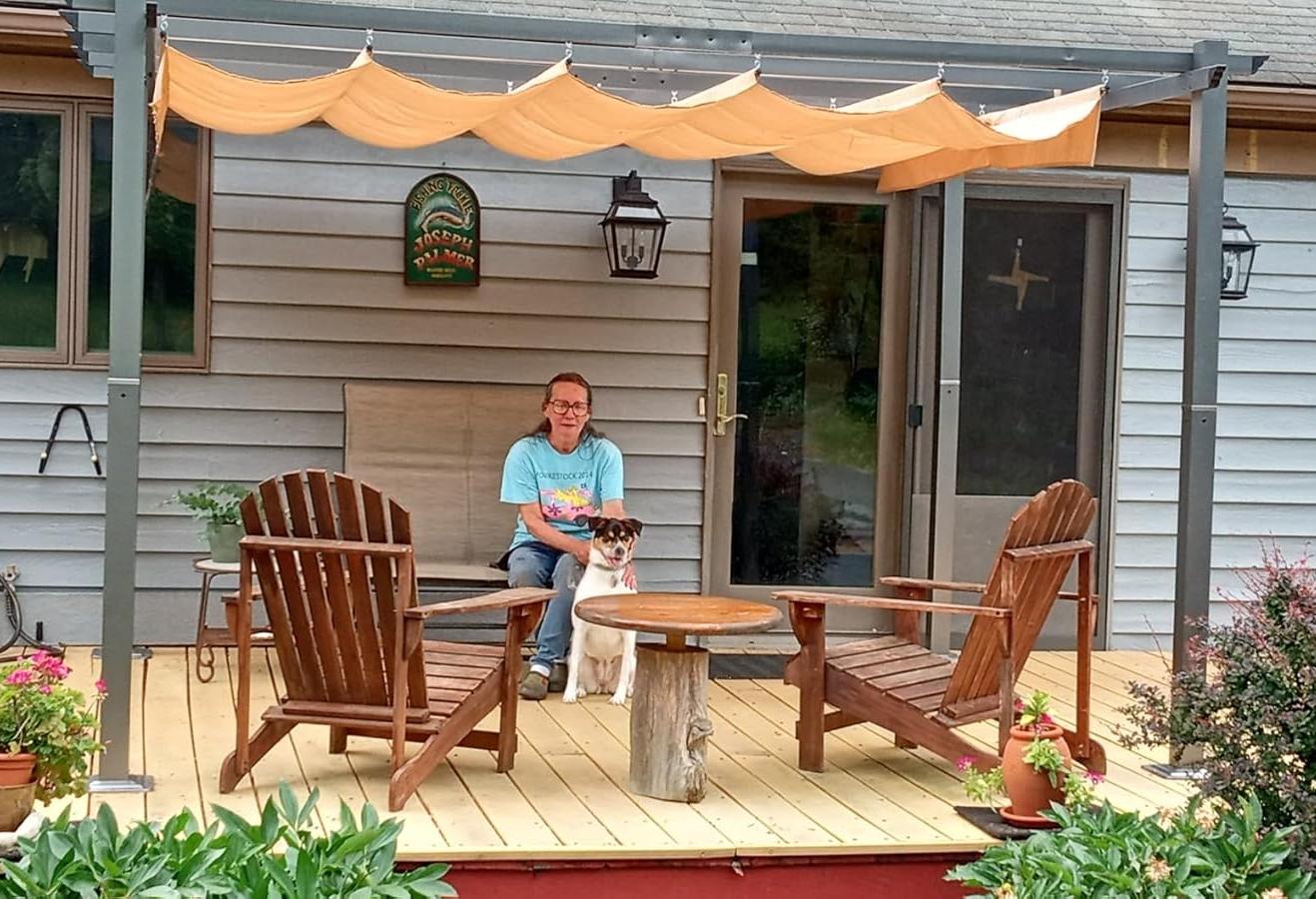 Retractable Pergola with Sun Shade Cover